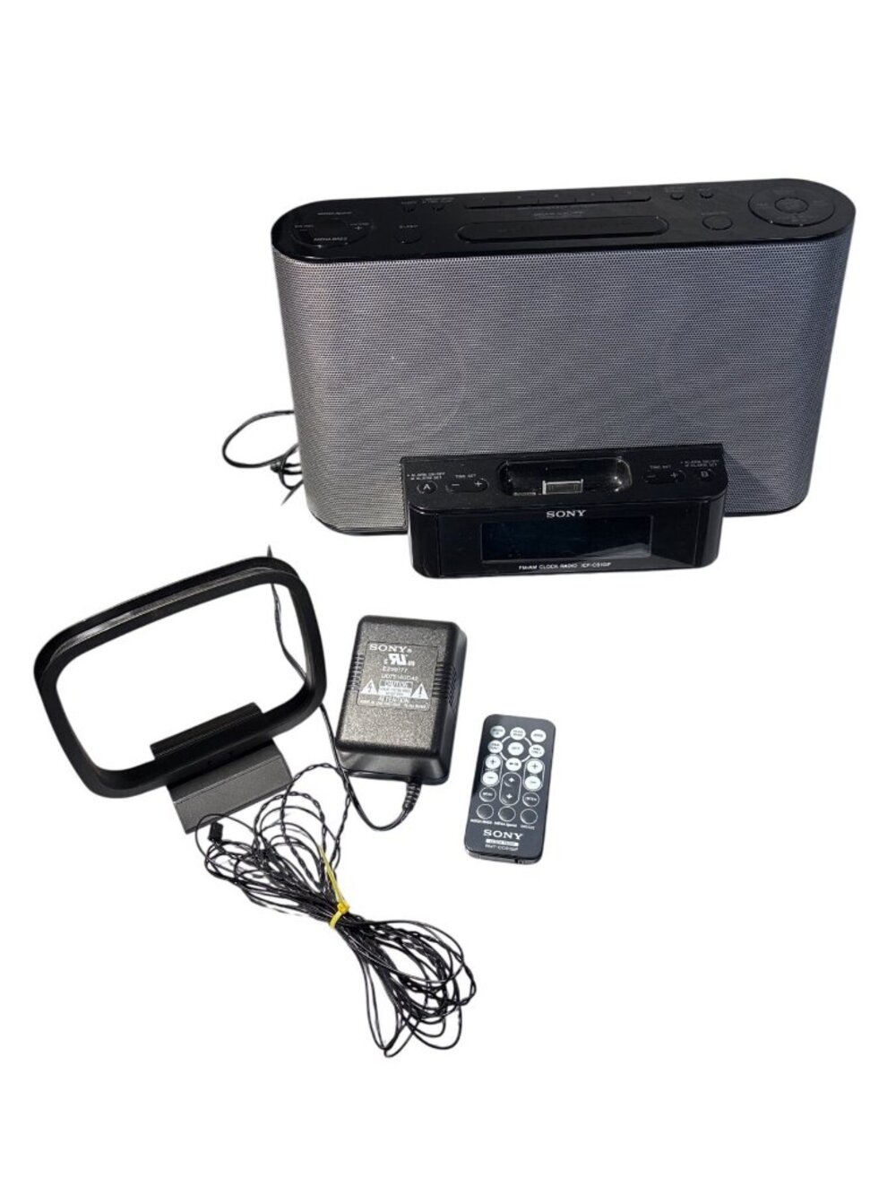 Sony Dream Machine FM/AM Clock Radio ICF-CS10iP iPod/iPhone Dock Remote Antenna